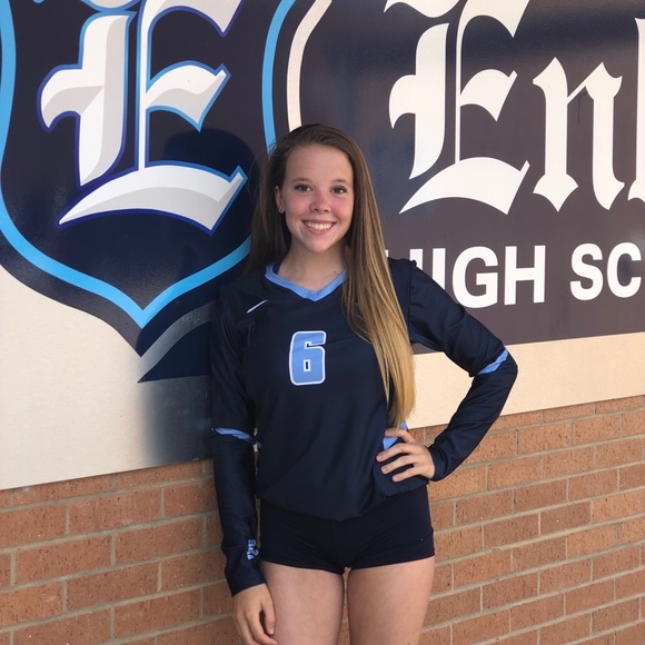 Meet your Posher, Alli - Picture 2 of 2